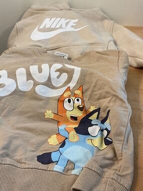 Nike Beige Logo Hoodie Kangeroo Pocket 2T/ 1-2yrs  and Bluey Sweatshirt 12 mos